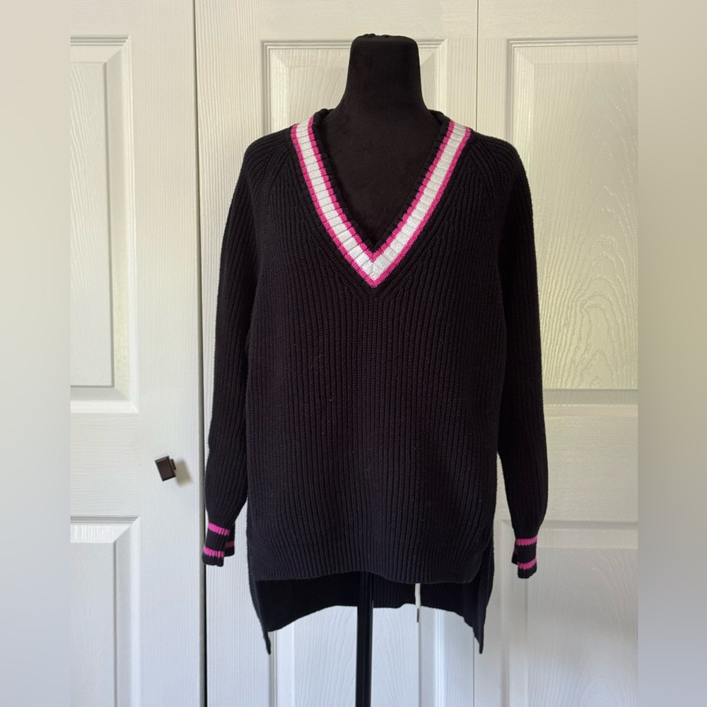 Express Hi Low Oversized Navy Blue V-Neck Sweater With White And Pink Trim